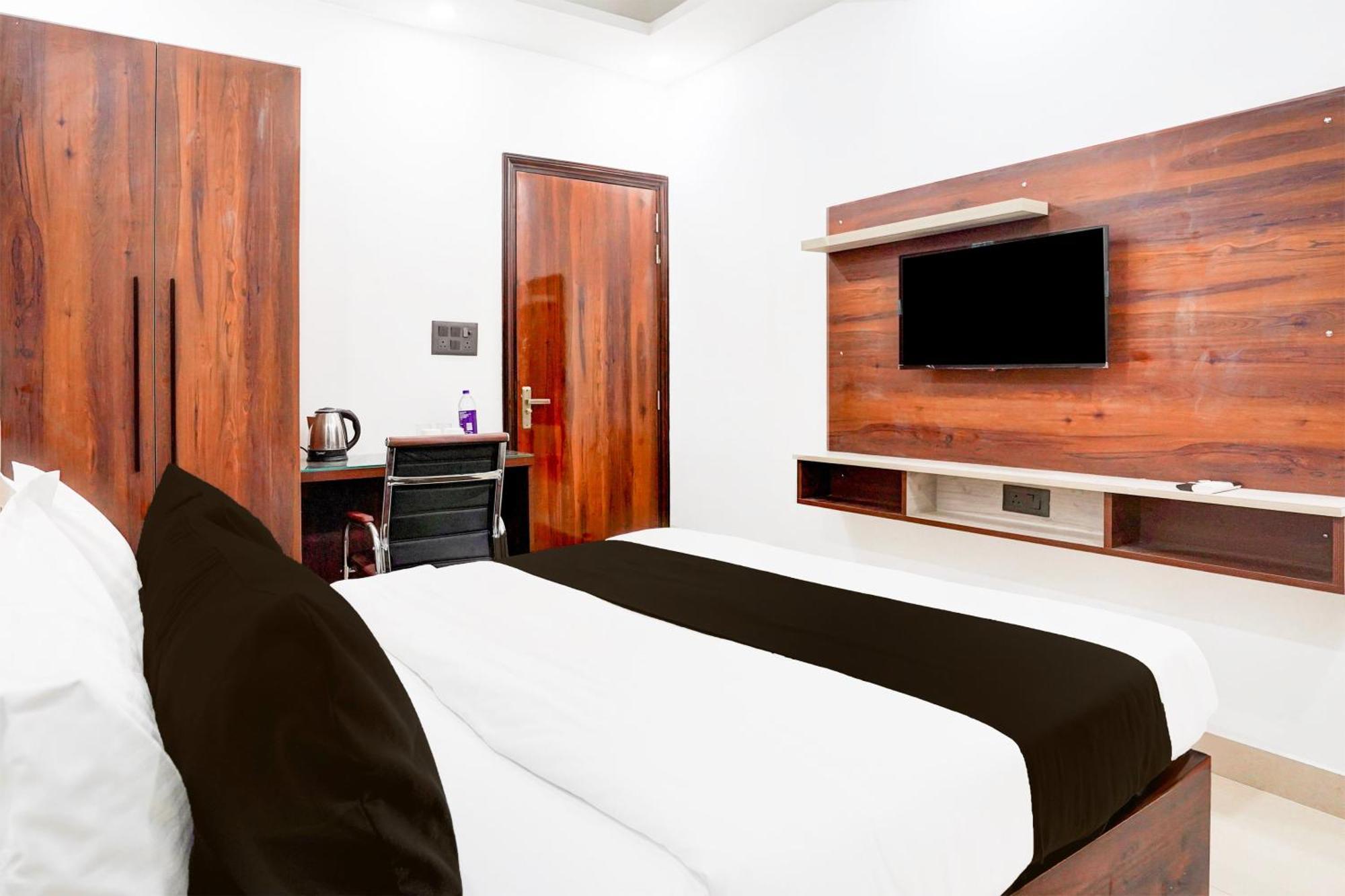 Super Collection O 63 A Noida Hotel ภายนอก รูปภาพ